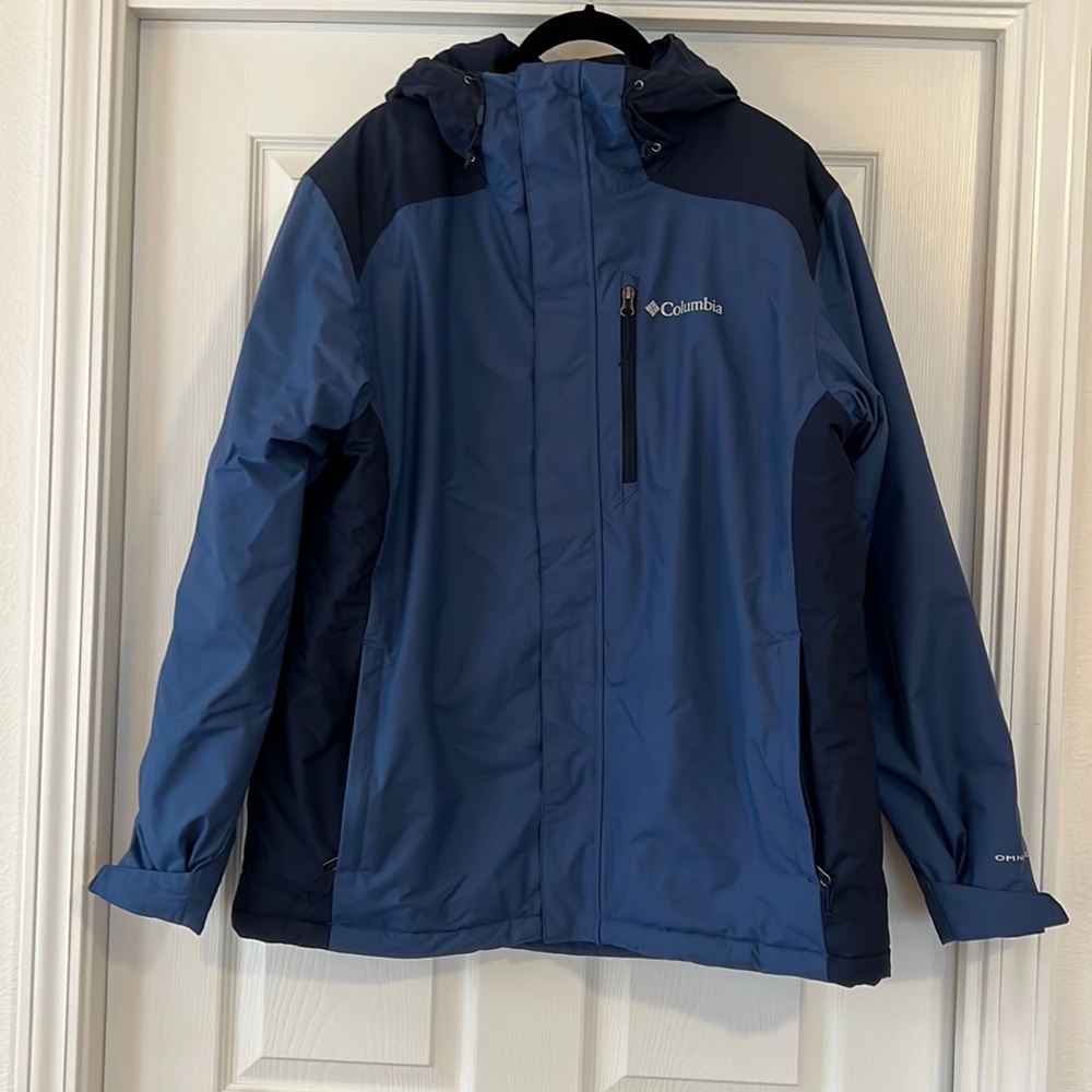 Mens Columbia Ski jacket.